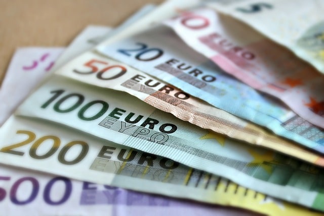 Combien de temps pour retirer de l'espèce