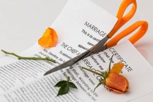 conseils pour divorcer sans se ruiner