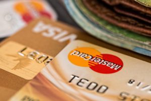 explications sur la carte bancaire toneo first de mastercard