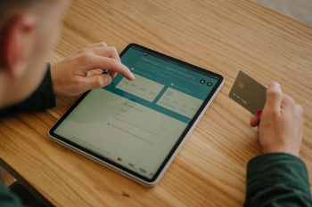 Paiement Fractionné En E Commerce Comment Choisir Une Solution Pour Améliorer L’expérience Client Et Le Taux De Conversion ?